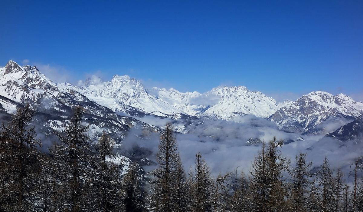 Breathtaking view 'Risoul par La crete du penon'